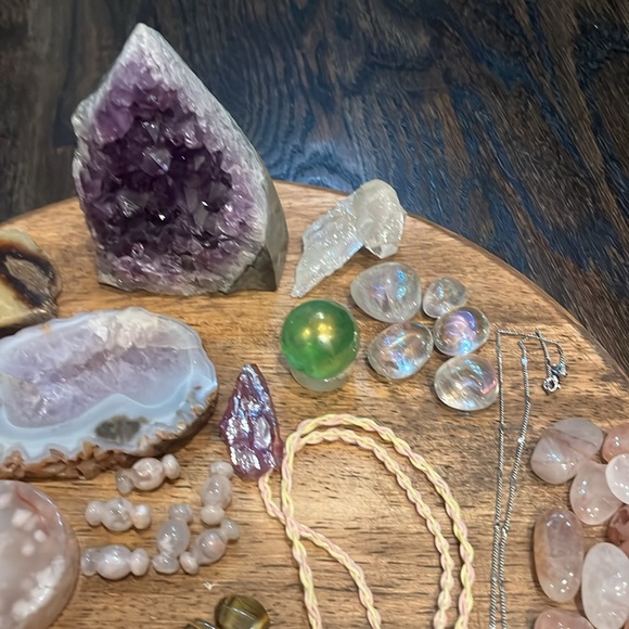 Updated picks! Pick 3/$15 Crystal Bundle - Picture 2 of 9